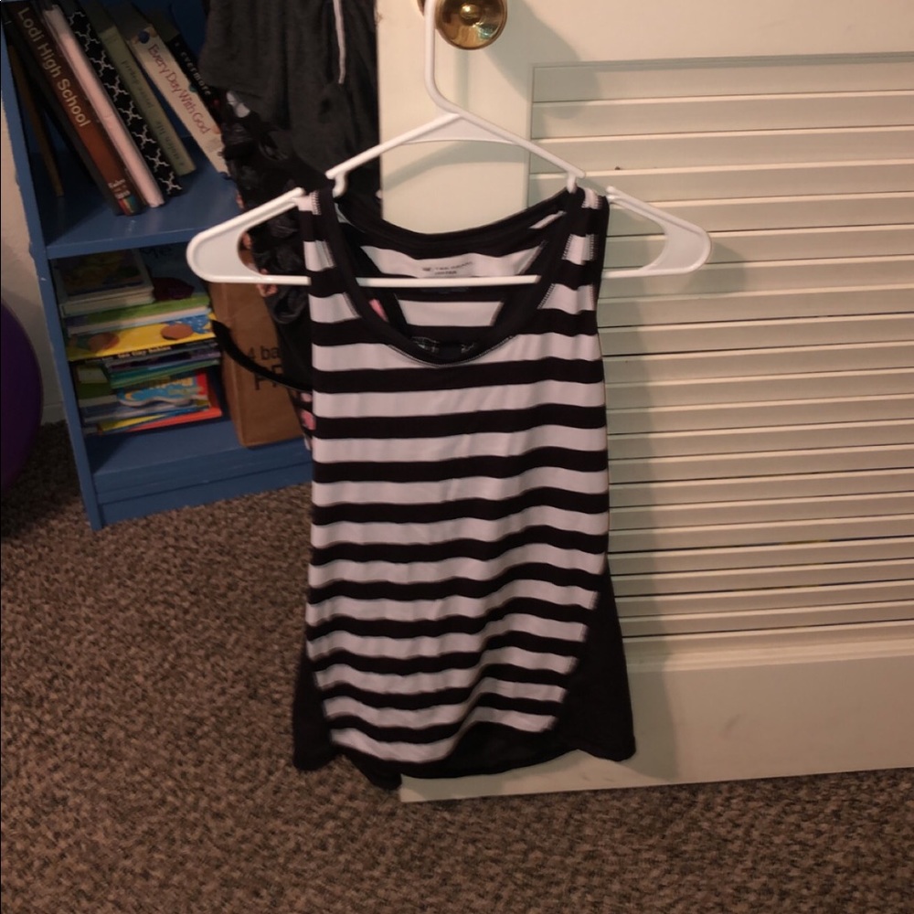 Maternity workout tank top